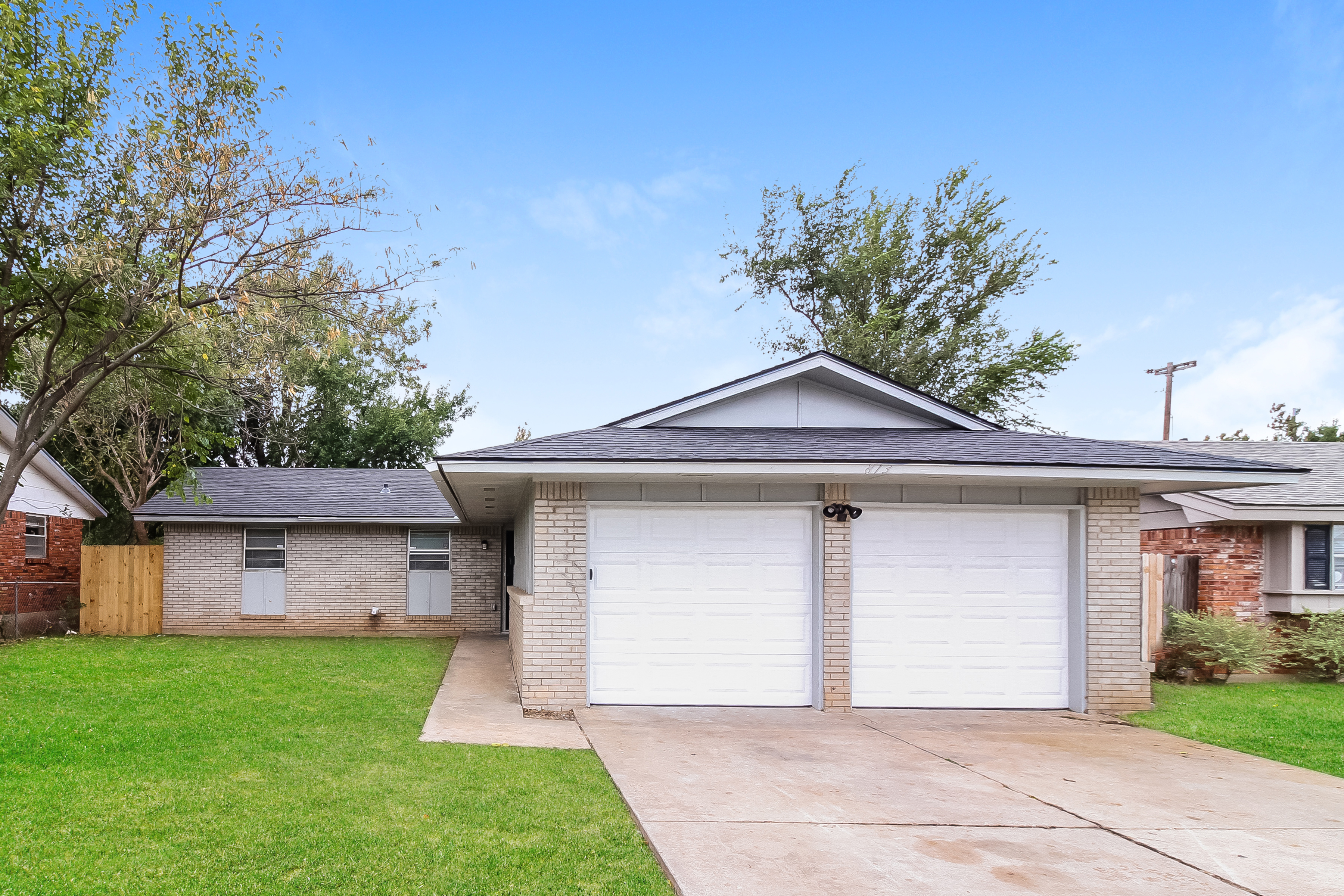 813 HAMPTON DR Del City, OK 73115